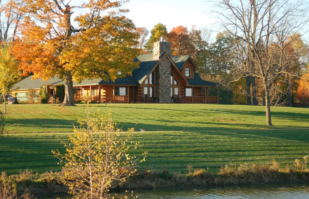 LAKEFRONT HOME